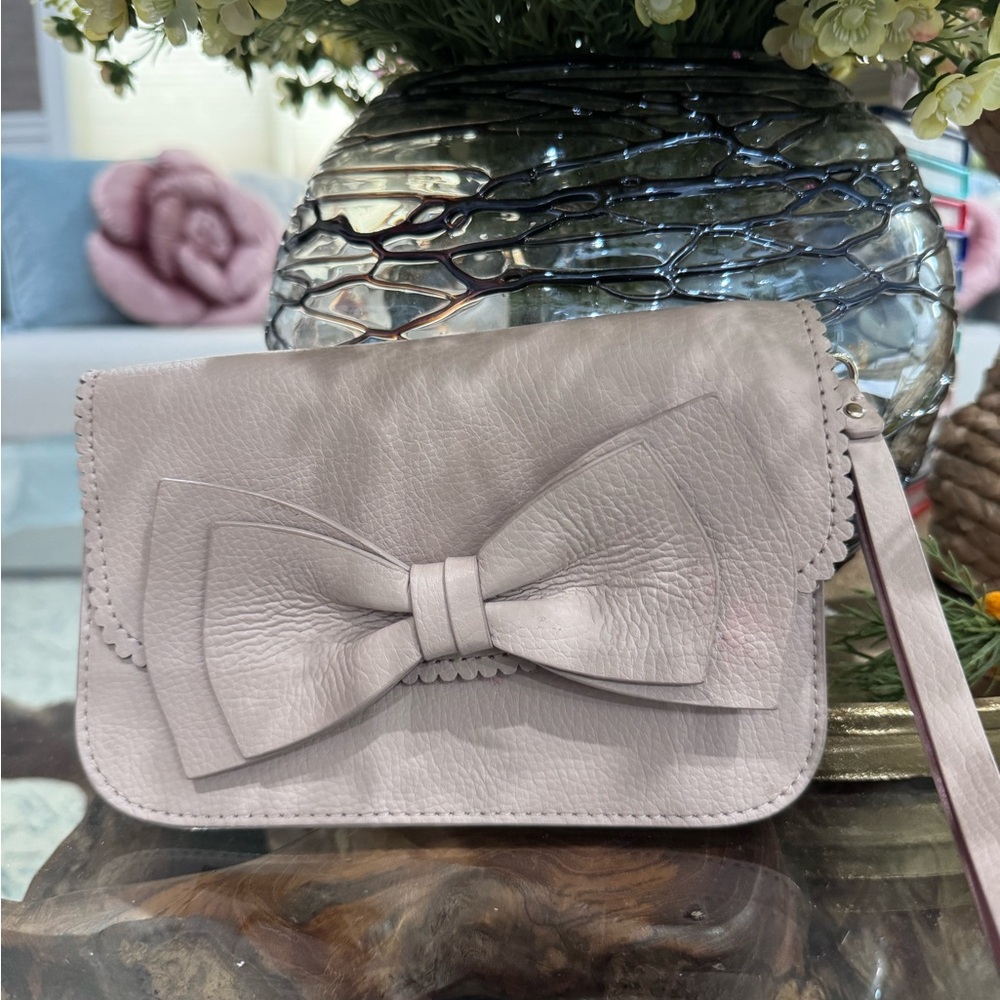 kate spade Pale Pink Bow Wristlet Clutch